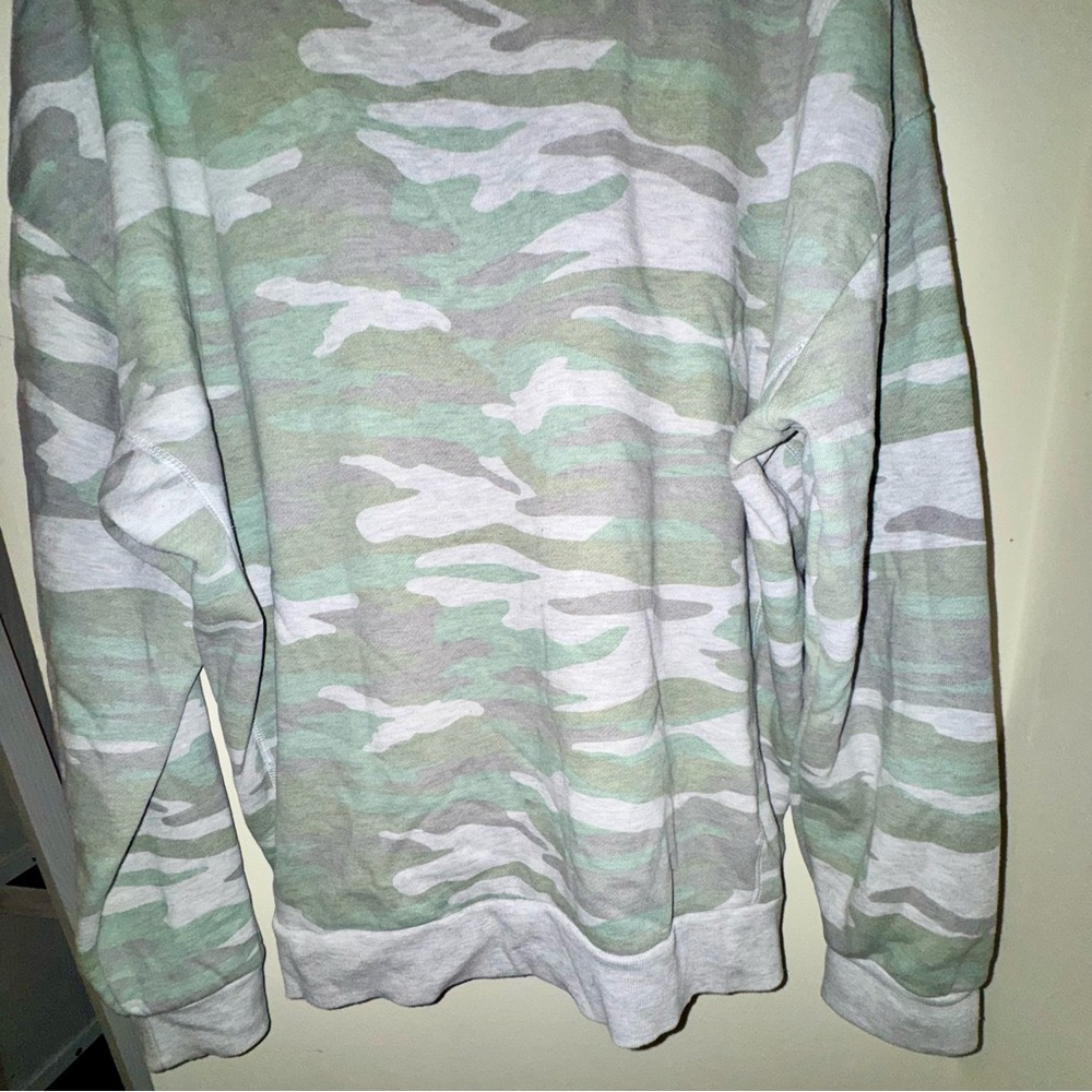 Reflex Women's Camouflage Sweatshirt - Green and Gray - Picture 8 of 8